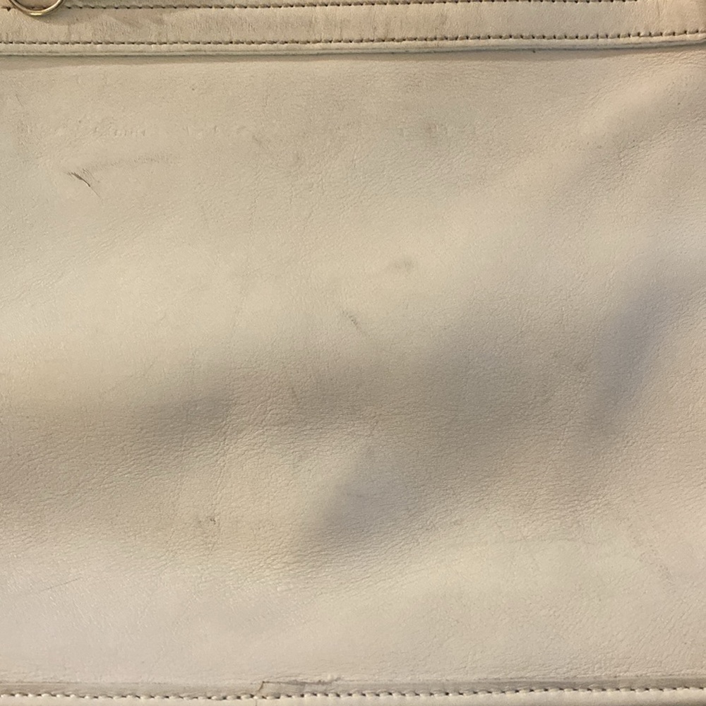 Vintage Coach White Leather Crossbody Adj. Purse - Picture 10 of 15